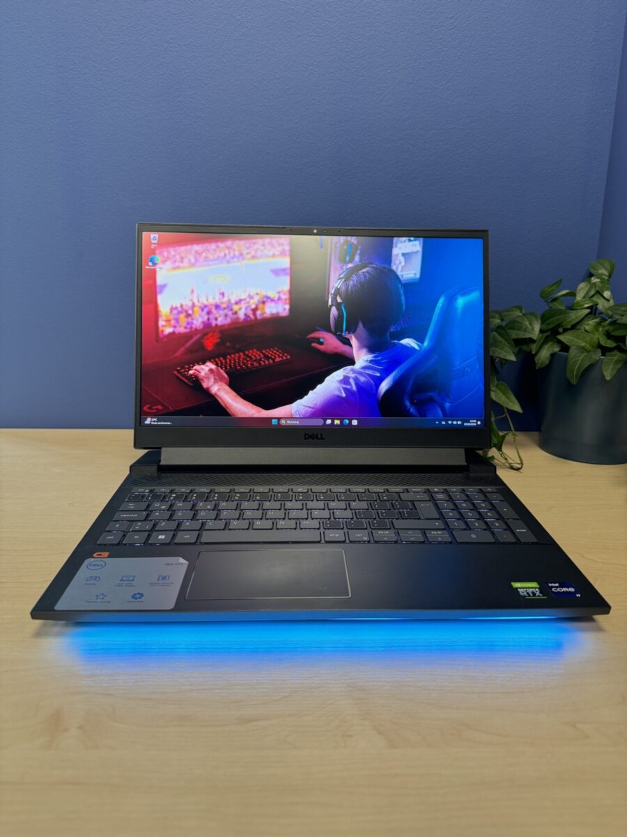 Laptop Dell G15 5521