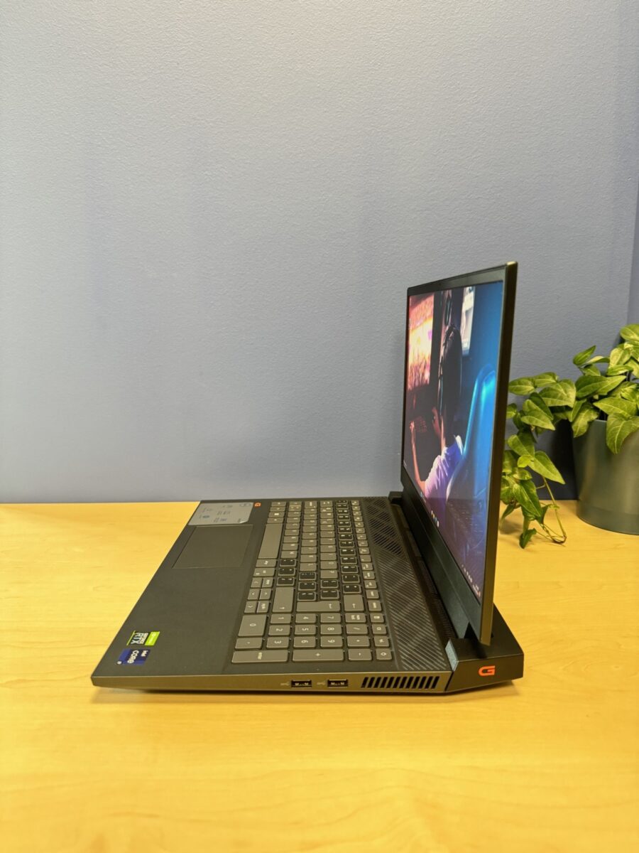 Laptop Dell G15 5521